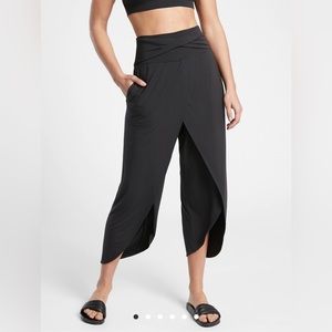 Athleta “Release” Pant